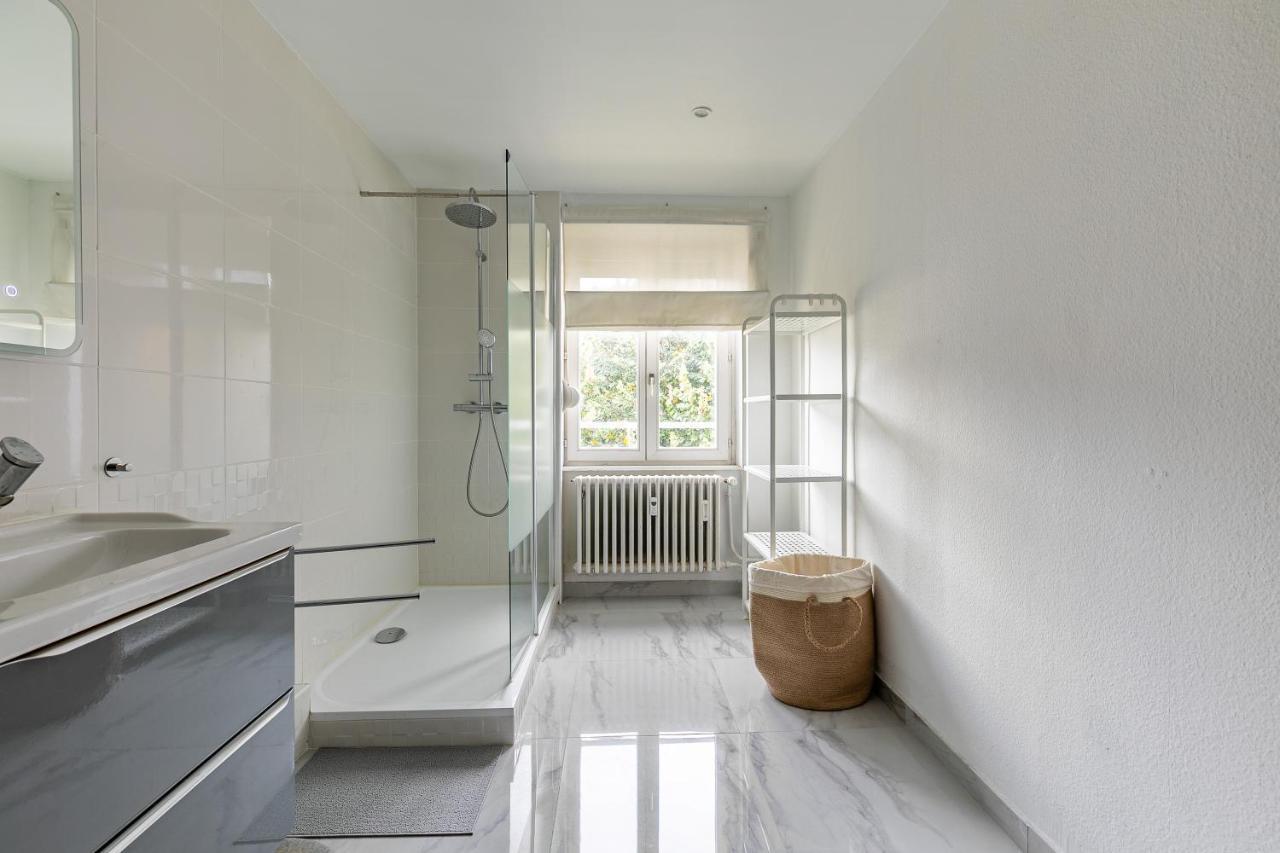 Hyper Centre - 120m2- F5 Appartement *